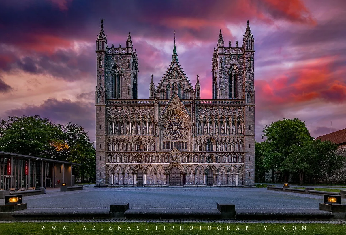 Nidarosdomen Omvisning Pris, Få full oversikt over omvisningen i Nidarosdomen – pris, tid og hva du kan forvente!