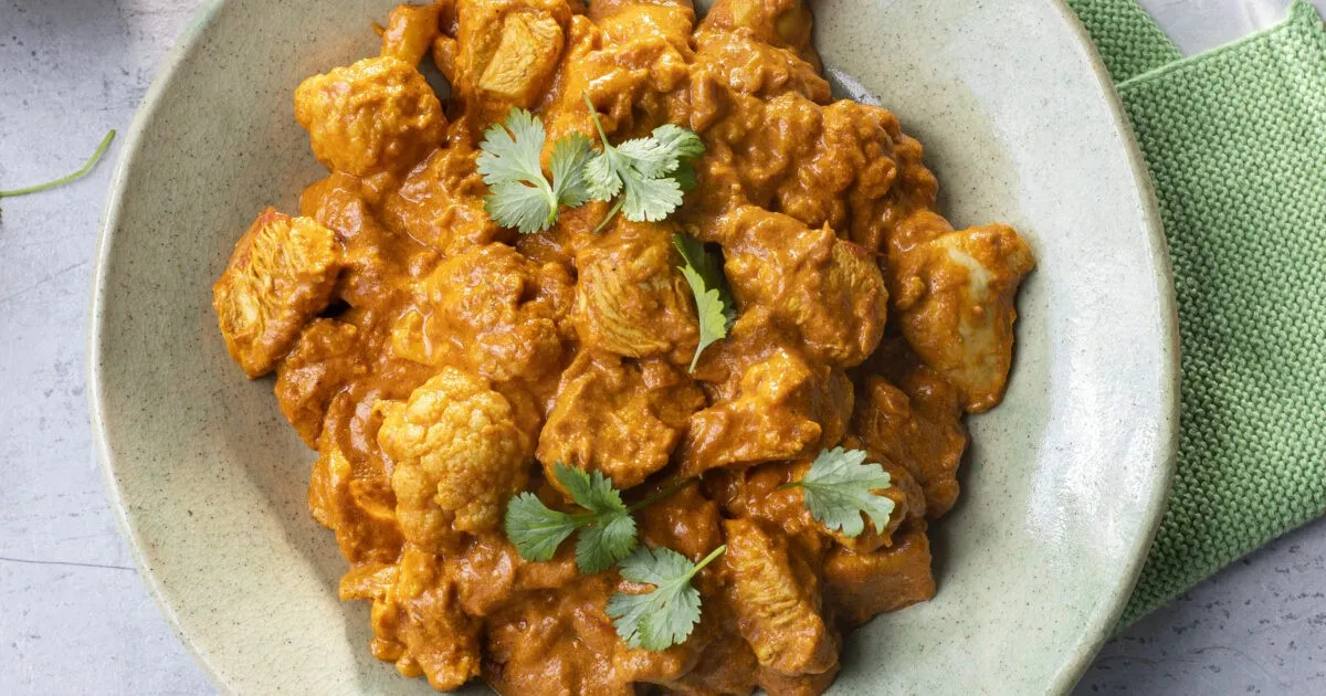 Indisk kyllinggryte grovt så finner frem kjører rører