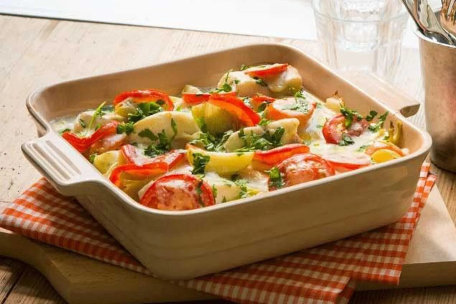 Oppskrift middag torsk oppskrifter laks enkel ovnsbakt middager middagsoppskrifter fisk grønnsaker ovn ferdig tavle velg