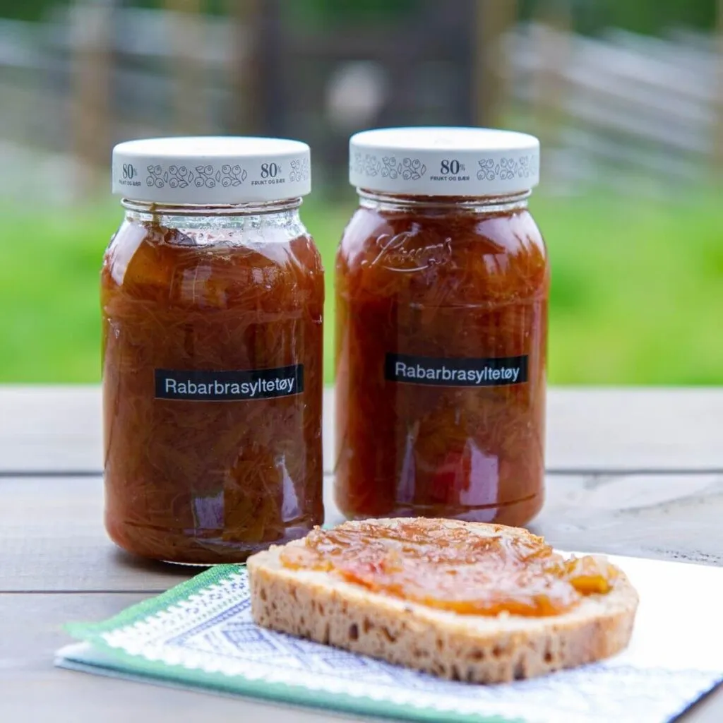 Rabarbrasyltetøy oppskrift
