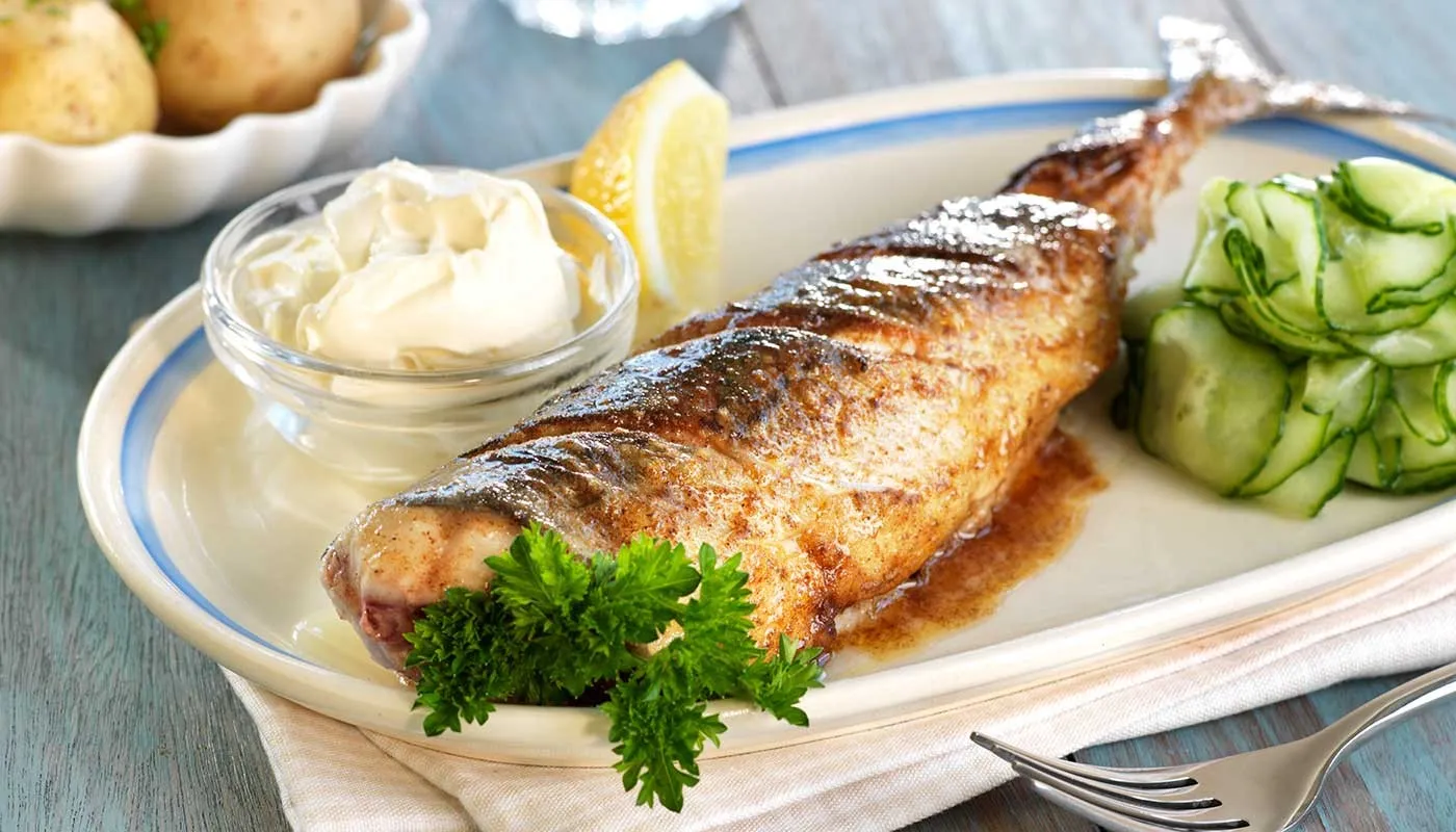 Makrell i tomat oppskrift