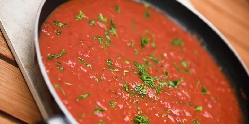 Tomatsaus oppskrift