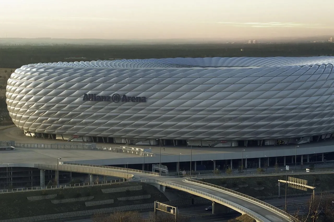 Allianz arena stadium bayern wallpapers munchen wallpaper munich hd architectural stunning tech styles high traveldigg wallpapercave