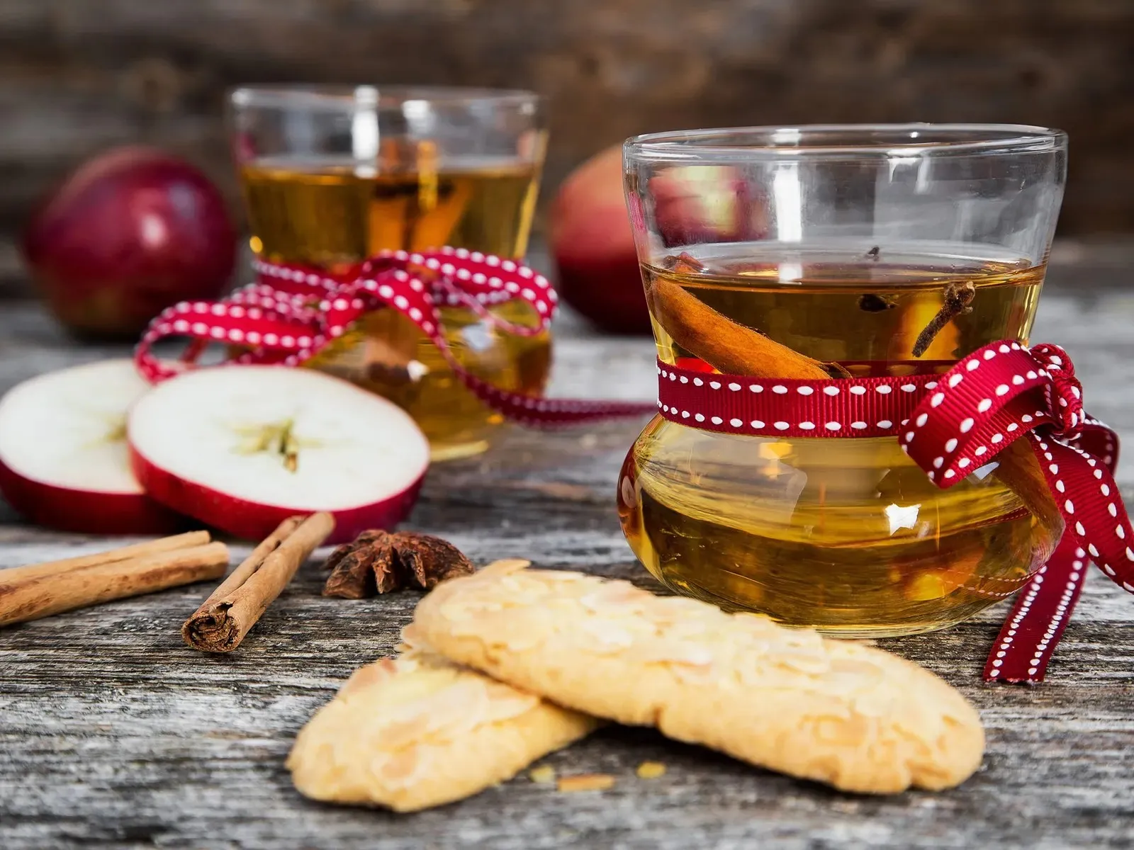 Eplegløgg oppskrift