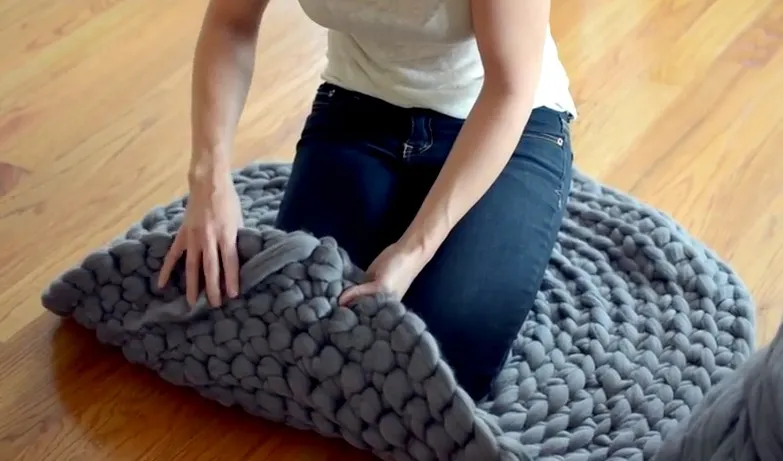 Hekle rundt teppe oppskrift