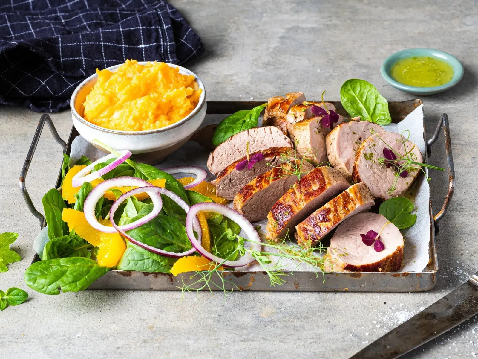 Laks fennikel mangosalat oppskrifter tidsforbruk oppskrift