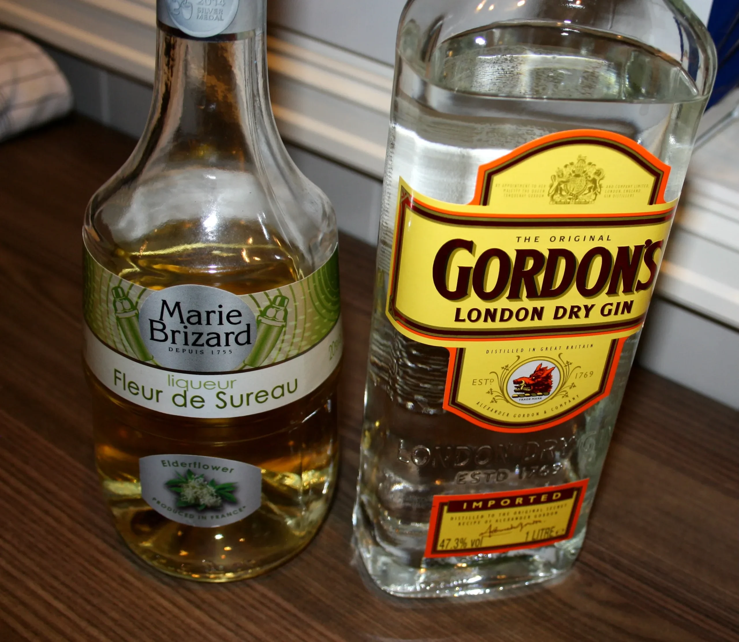 Hylleblomstlikør oppskrift