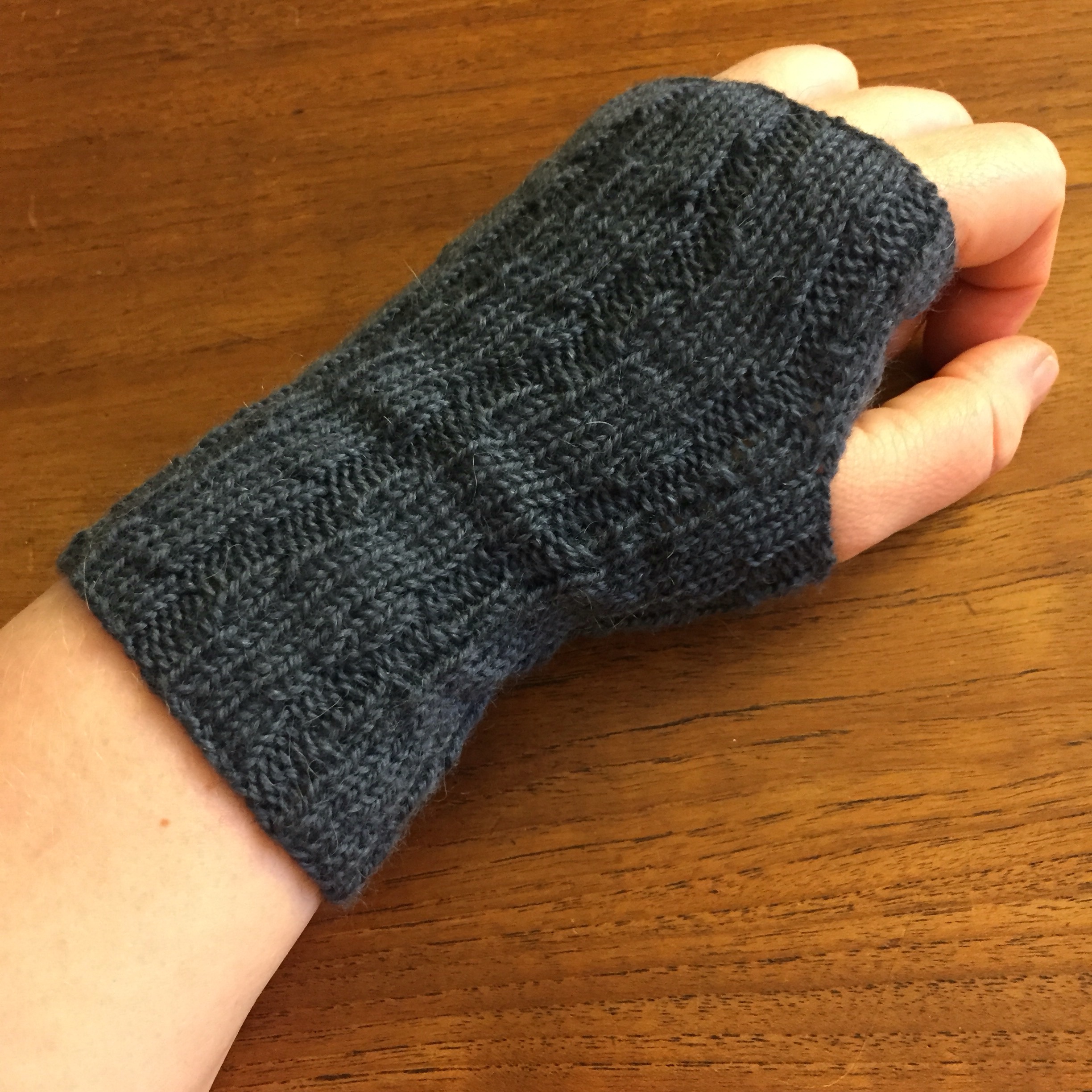 Pulsvarmere med tommel gratis oppskrift