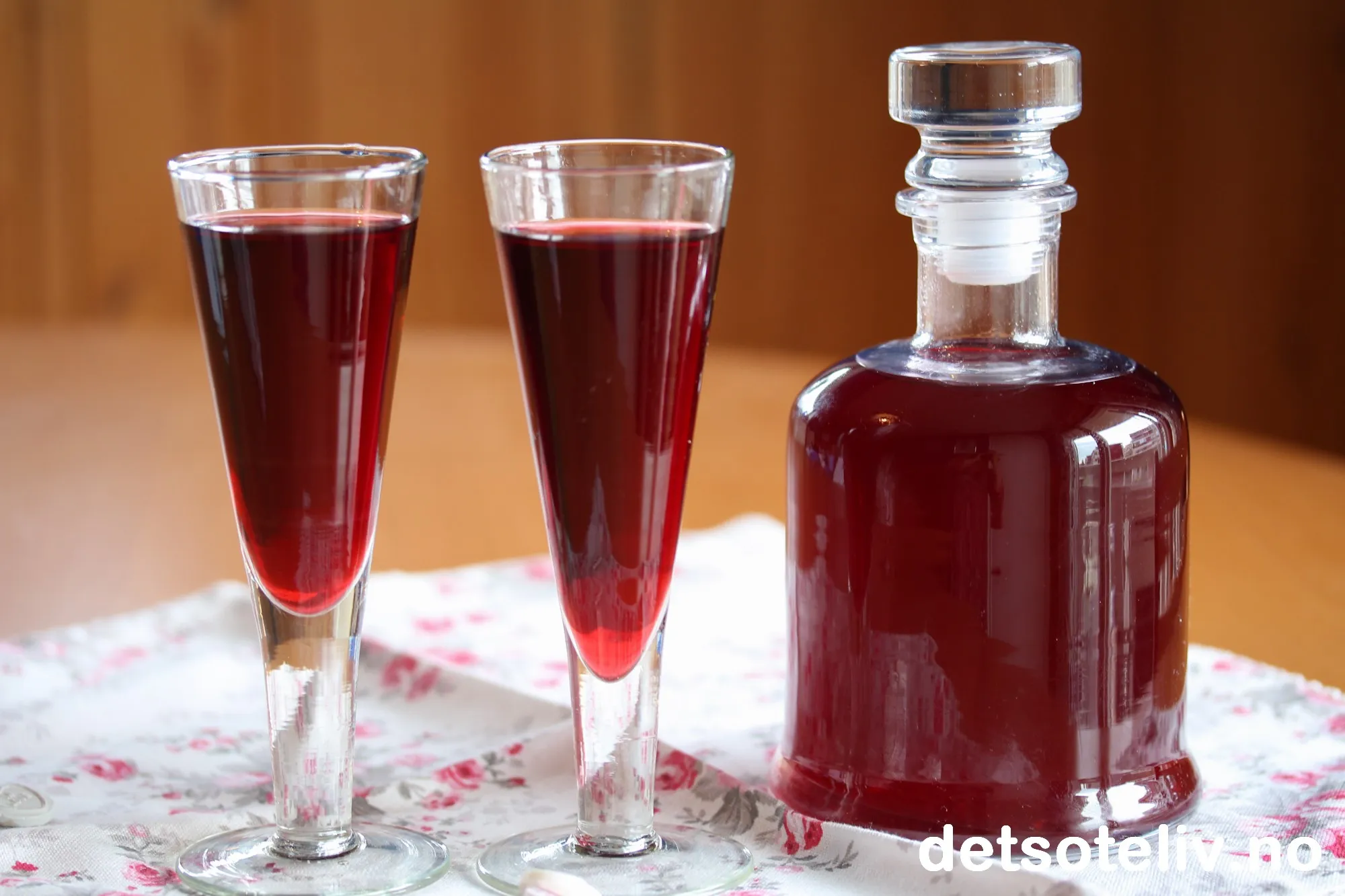 Bringebærlikør oppskrift