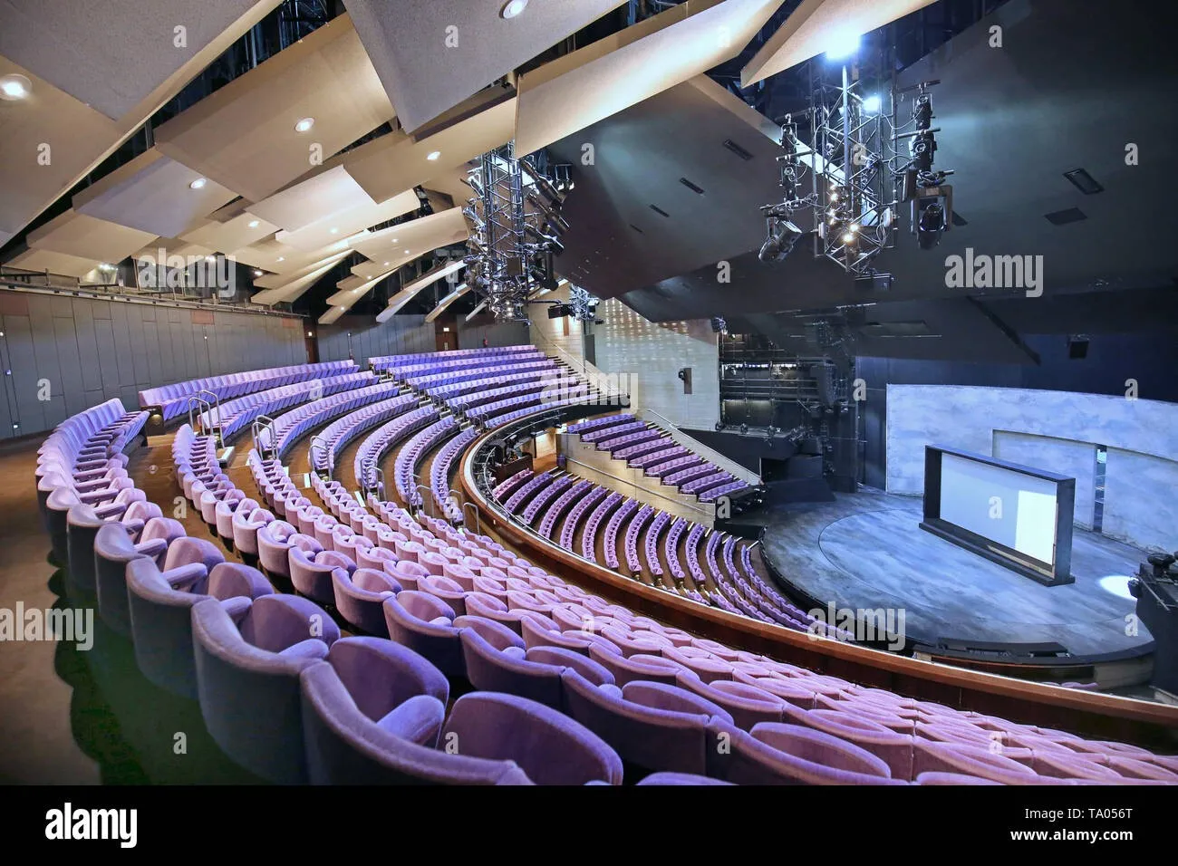 Theatre olivier national auditorium interior london denys lasdun opened 1976 designed alamy