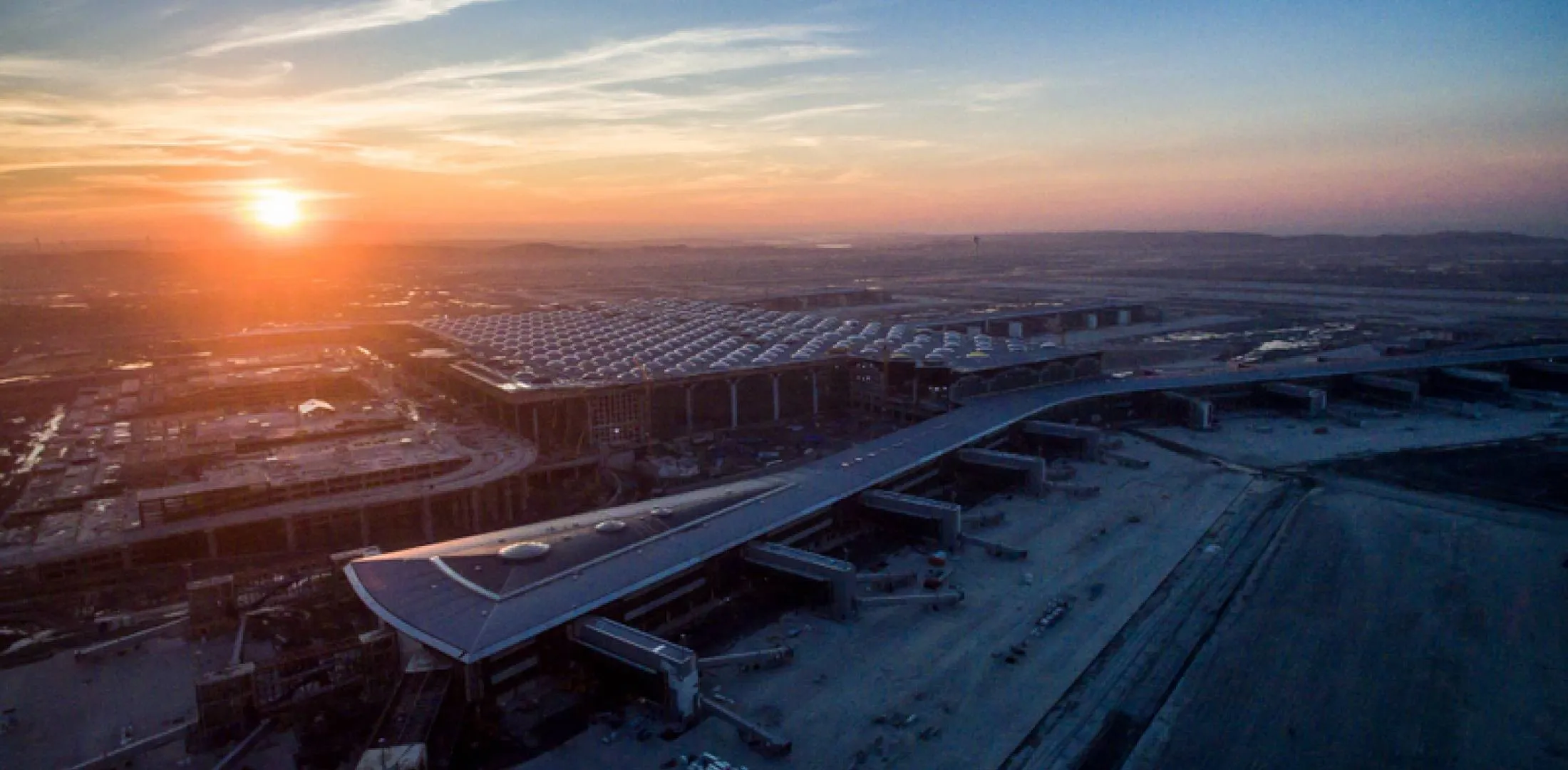 Går det ann å få omvisning på en flyplass, Er du nysgjerrig på hvordan flyplassen fungerer? Ja, det er mulig å få omvisning!
