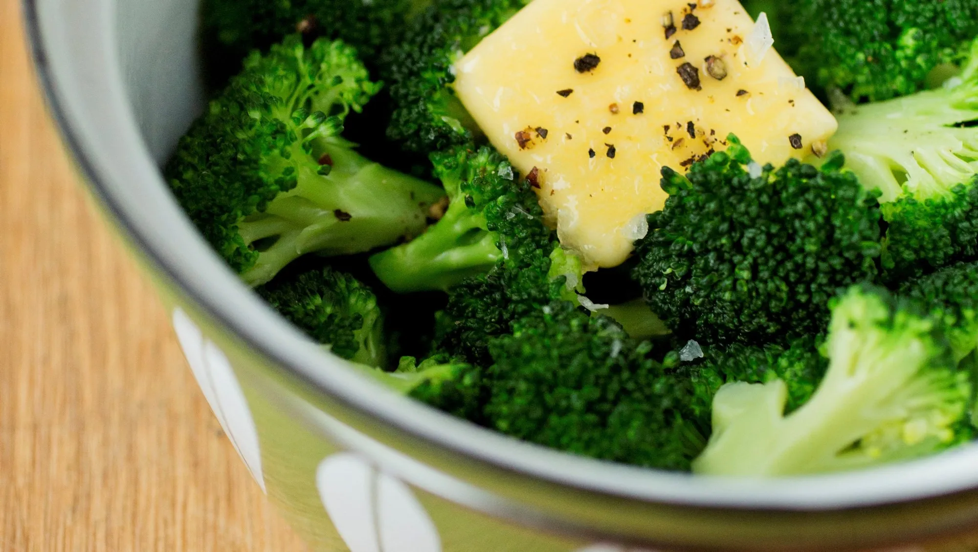Smørdampet brokkoli oppskrift