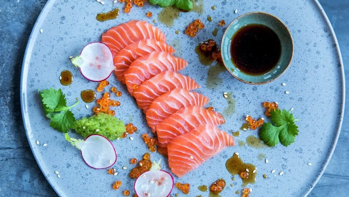 Sashimi laks ristet tidsforbruk