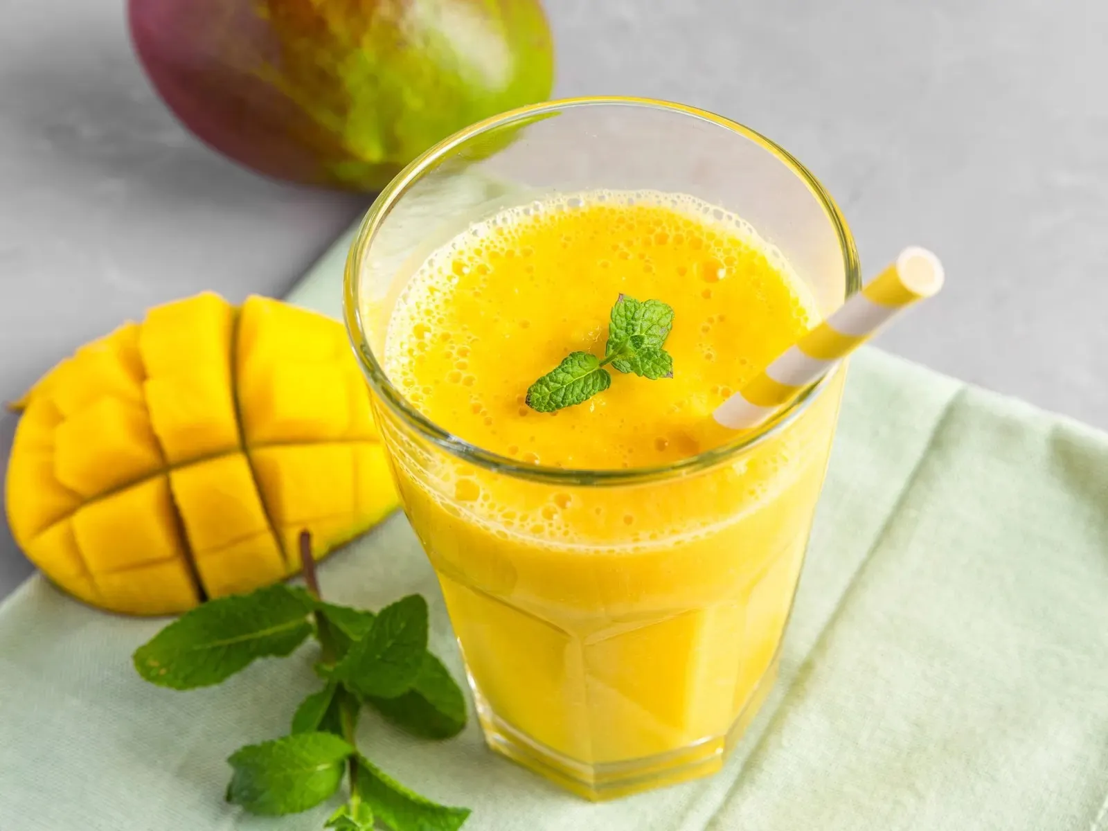 Mango lassi oppskrift