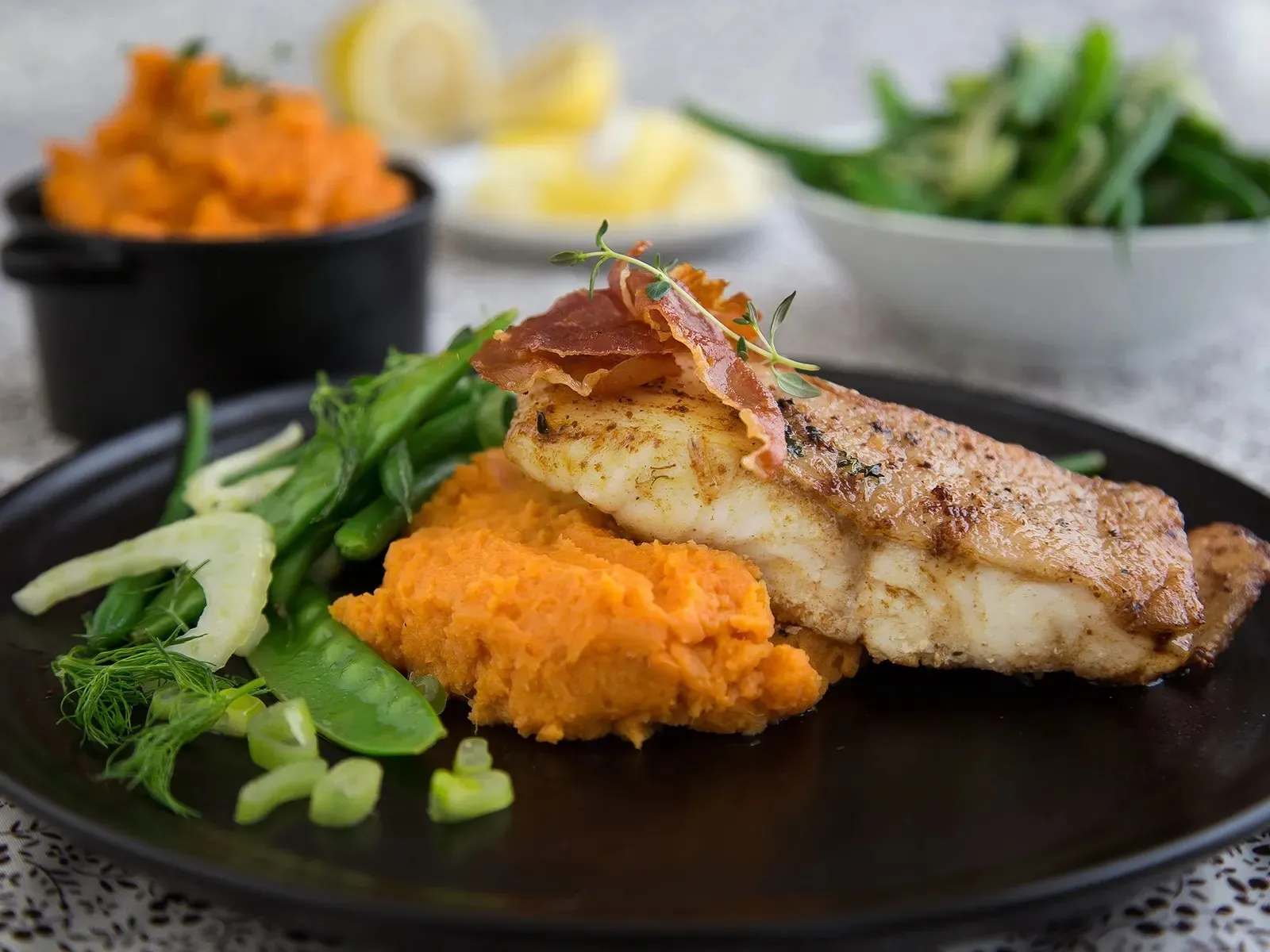 Spinat torsk ovnsbakt laks ovn oppskrift paprika kremet hjertego mills tavle velg