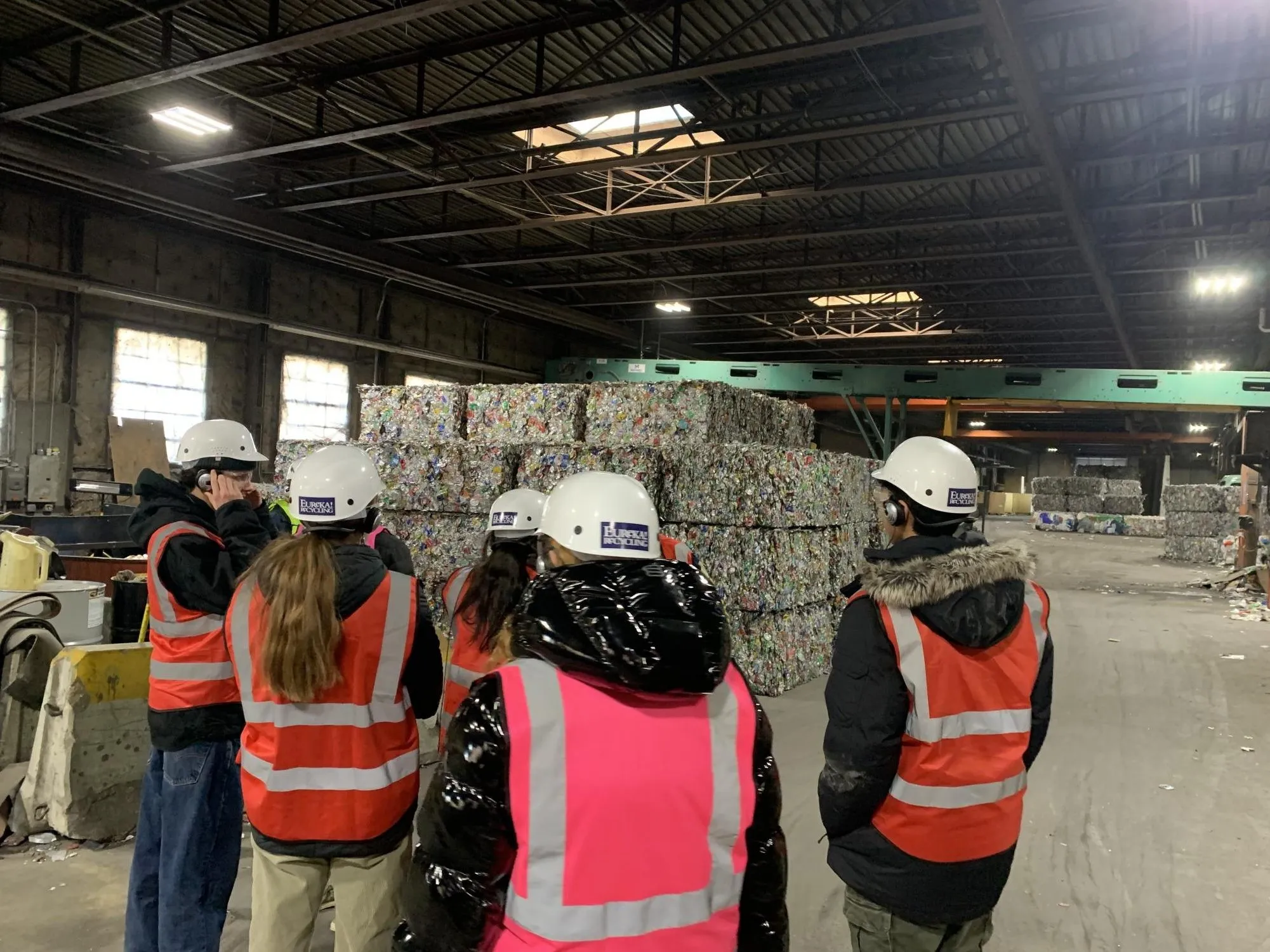 Haraldrud Gjenbruksstasjon Omvisning, Lær om miljø og bærekraft med en omvisning på Haraldrud Gjenbruksstasjon!