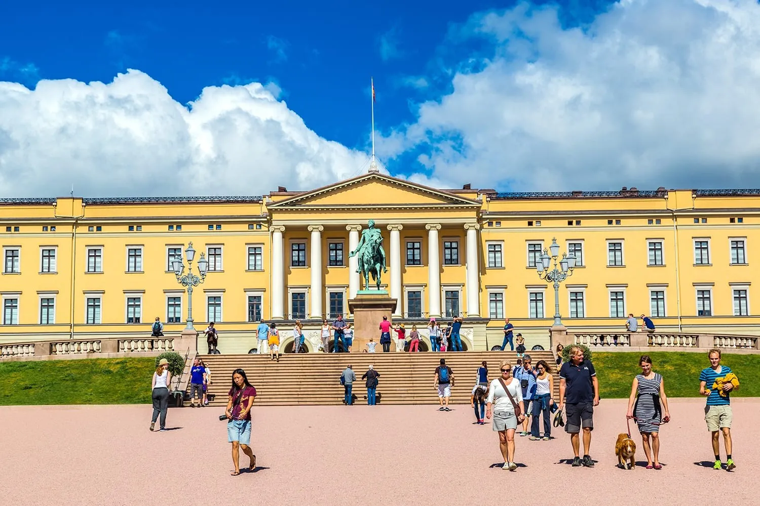 Oslo palace royal attractions tourist sightseeing norway top do things planetware tour