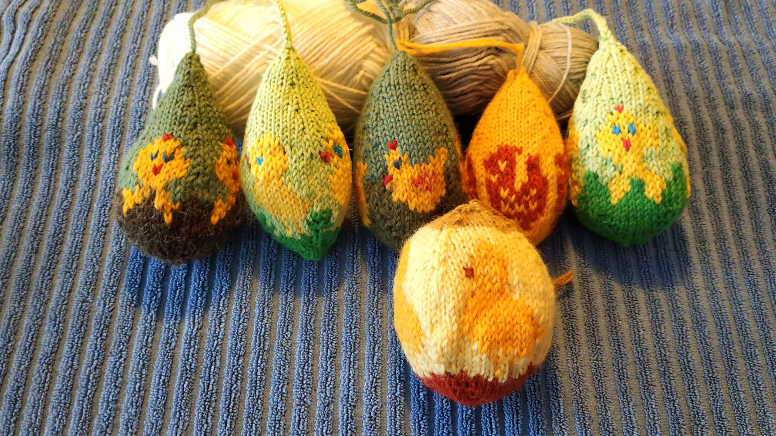 Påskestrikk gratis oppskrifter