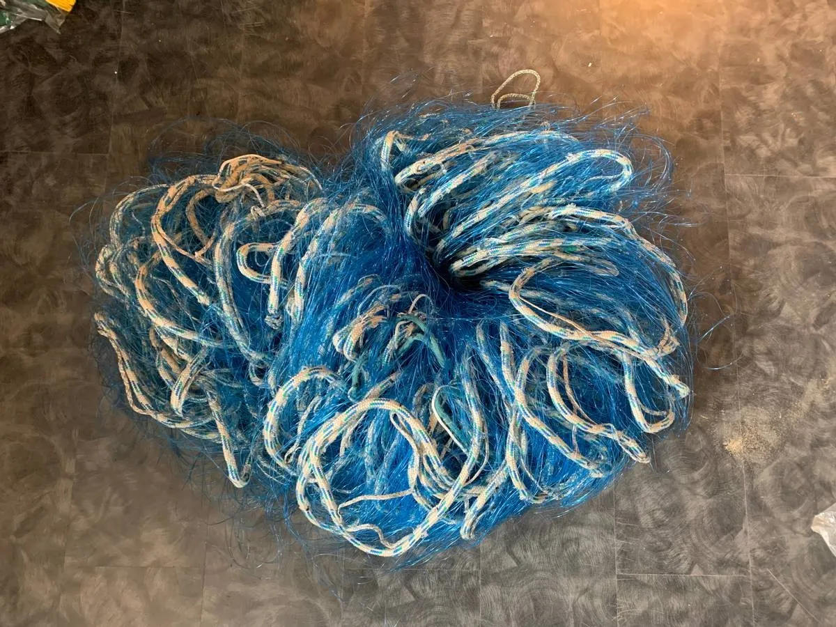 Grytlappar röd upp piggar somriga