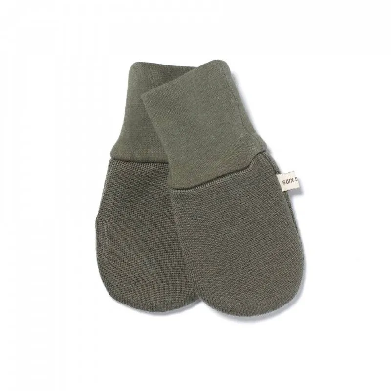 Gratis oppskrift på babyvotter uten tommel