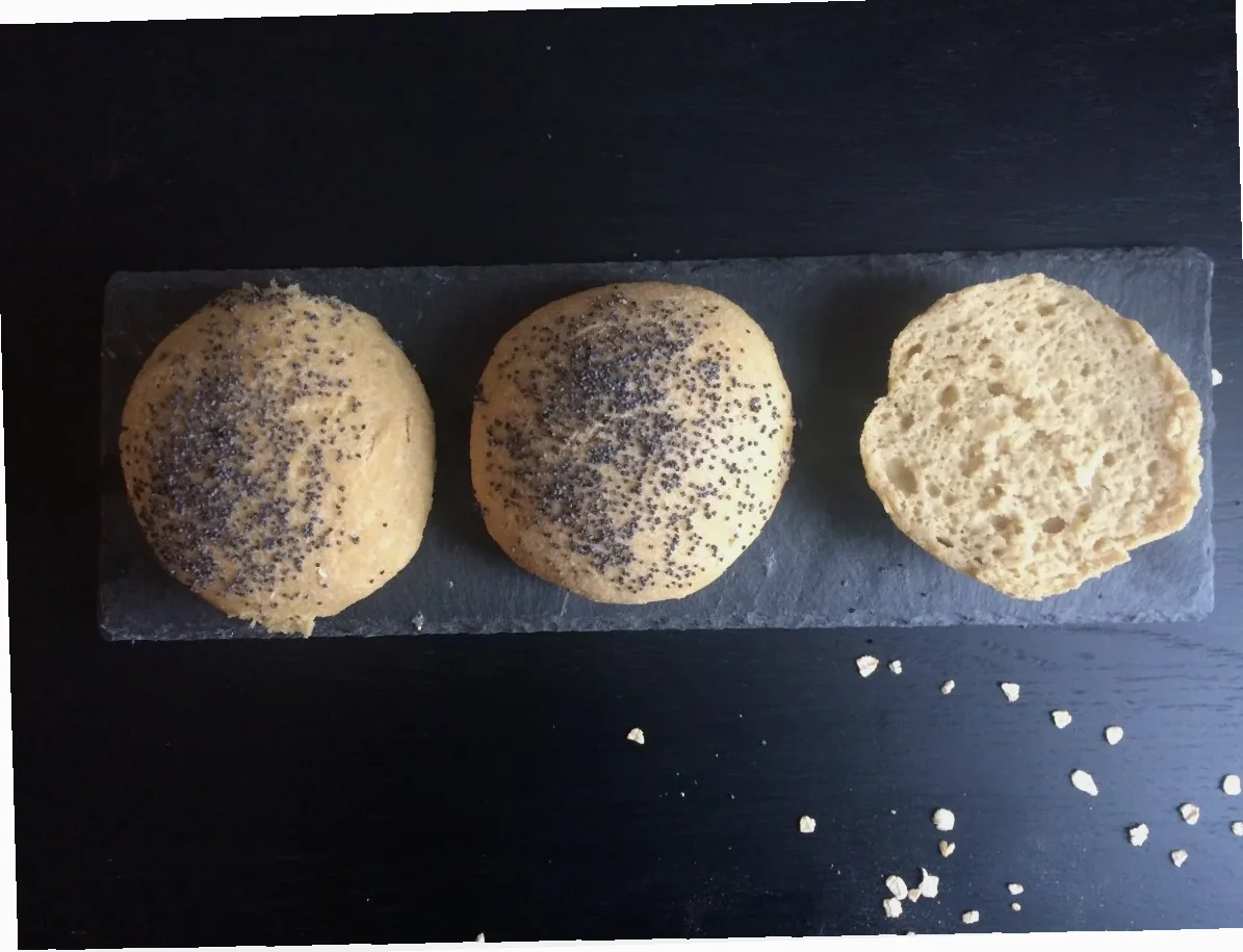 glutenfrie rundstykker uten gjær