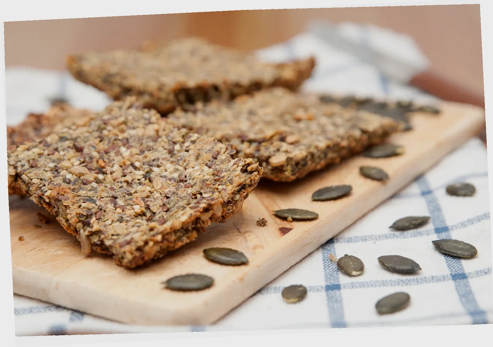lavkarbo knekkebrød uten fiberhusk lavkarbo knekkebrød uten fiberhusk